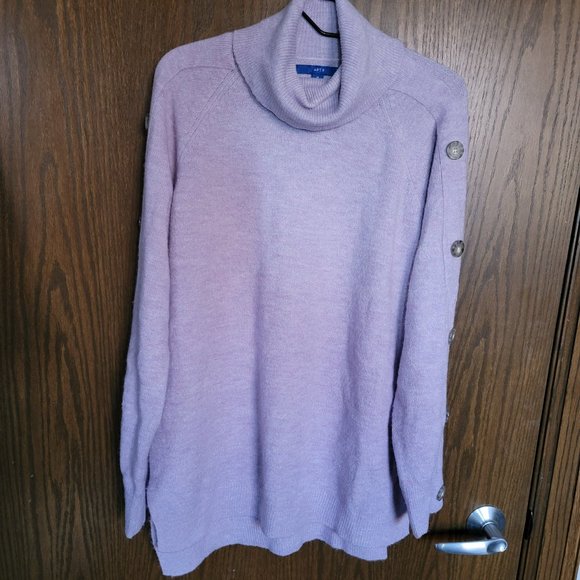 EUC Apt. 9 Lavender Button Sweater Size Medium - Picture 6 of 11